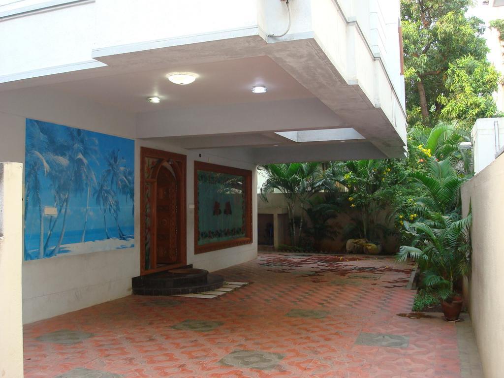 Lloyds Serviced Apartments,Krishna Street,T Nagar Chennai Oda fotoğraf
