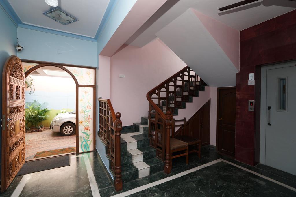 Lloyds Serviced Apartments,Krishna Street,T Nagar Chennai Dış mekan fotoğraf